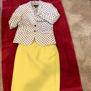 Polka dot linen blazer - NEVER WORN